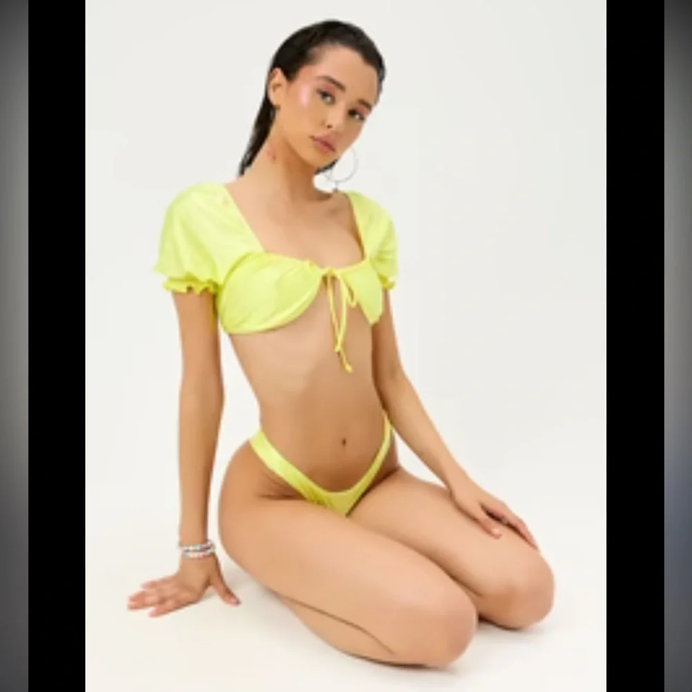 Frankies Bikinis SET NWOT Marina Satin Cheeky Btms(L) Carly Ruffle Satin Top (M)